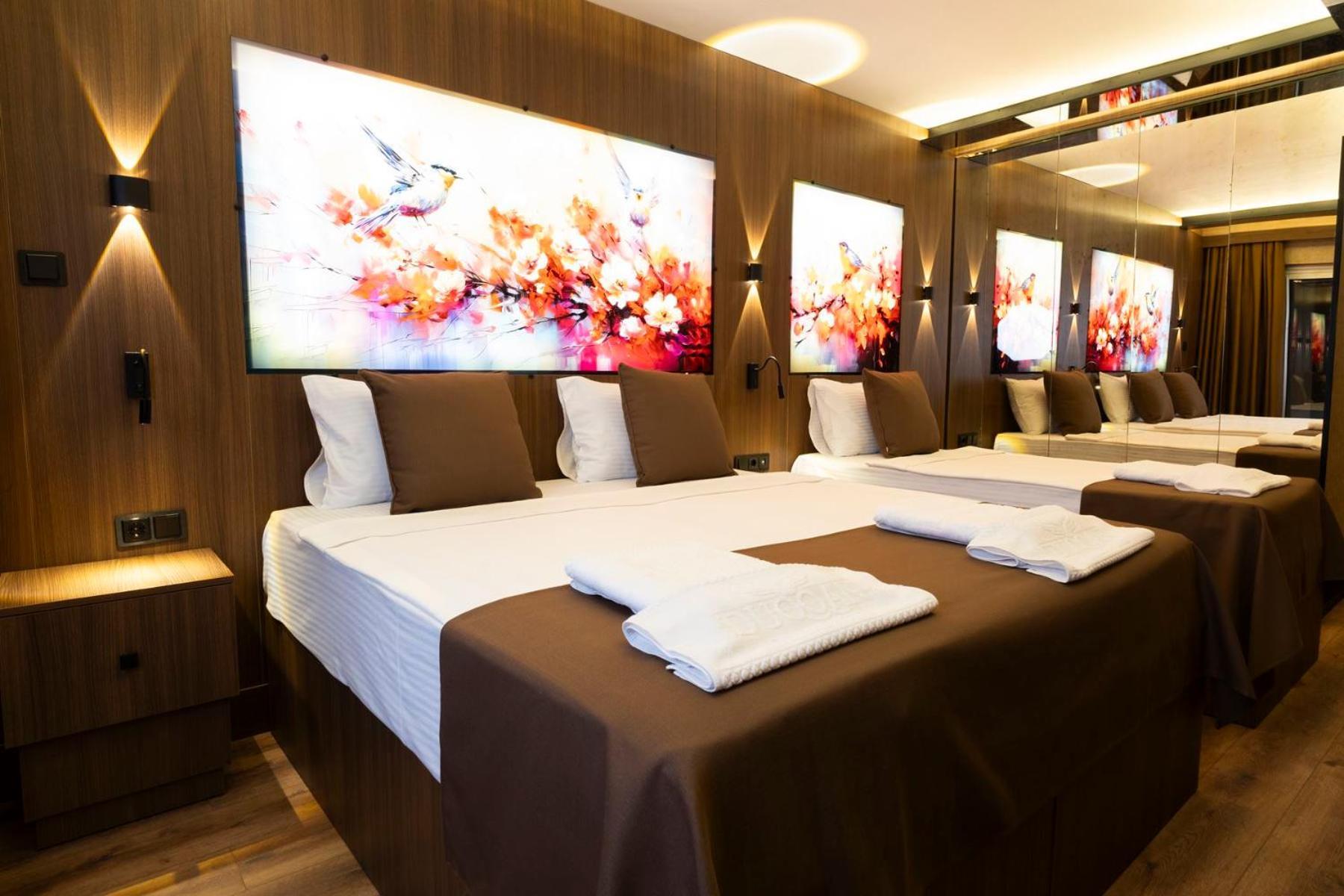 Duqqan Deluxe Hotel 쿠사다시 외부 사진