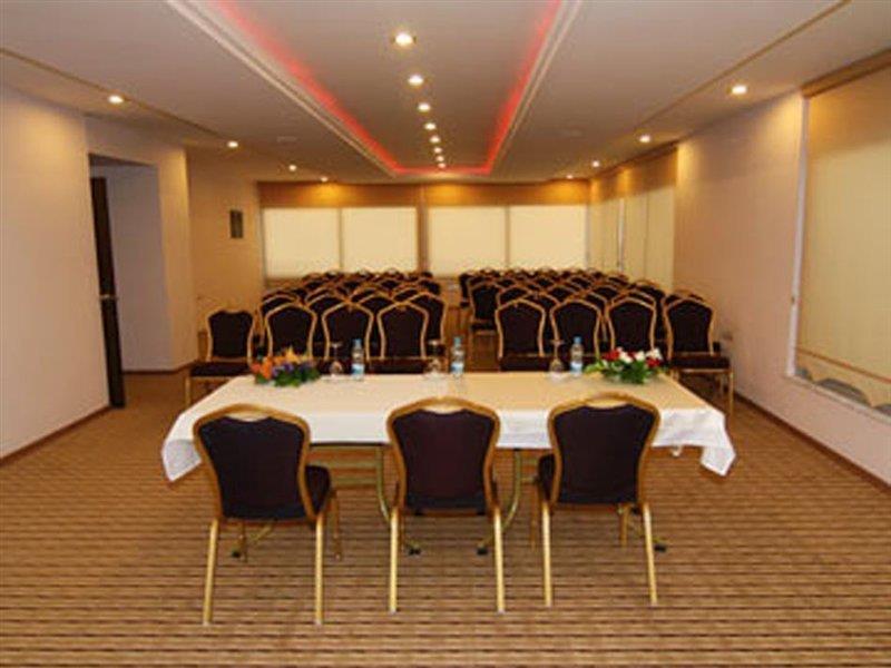 Duqqan Deluxe Hotel 쿠사다시 외부 사진