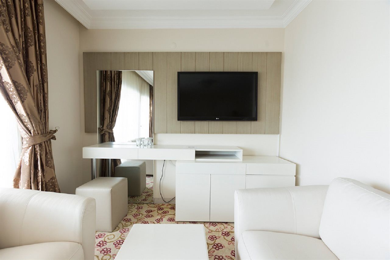 Duqqan Deluxe Hotel 쿠사다시 외부 사진