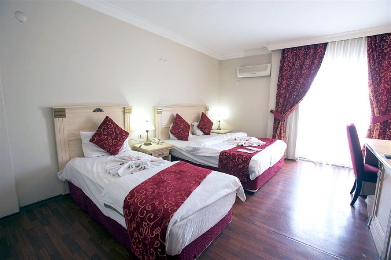 Duqqan Deluxe Hotel 쿠사다시 외부 사진